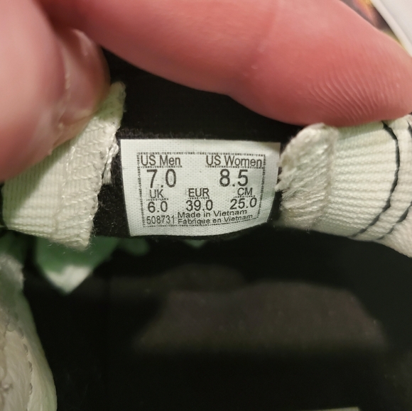 🆕️ NEW Vans Classic Slip-On Iridescent - Picture 8 of 12